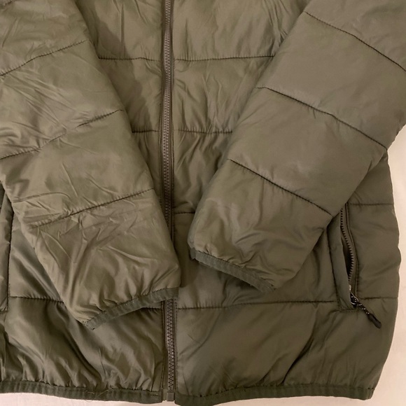 Swiss Tech Men's Packable Puffer Jacket
Small (34-36) - Picture 8 of 14